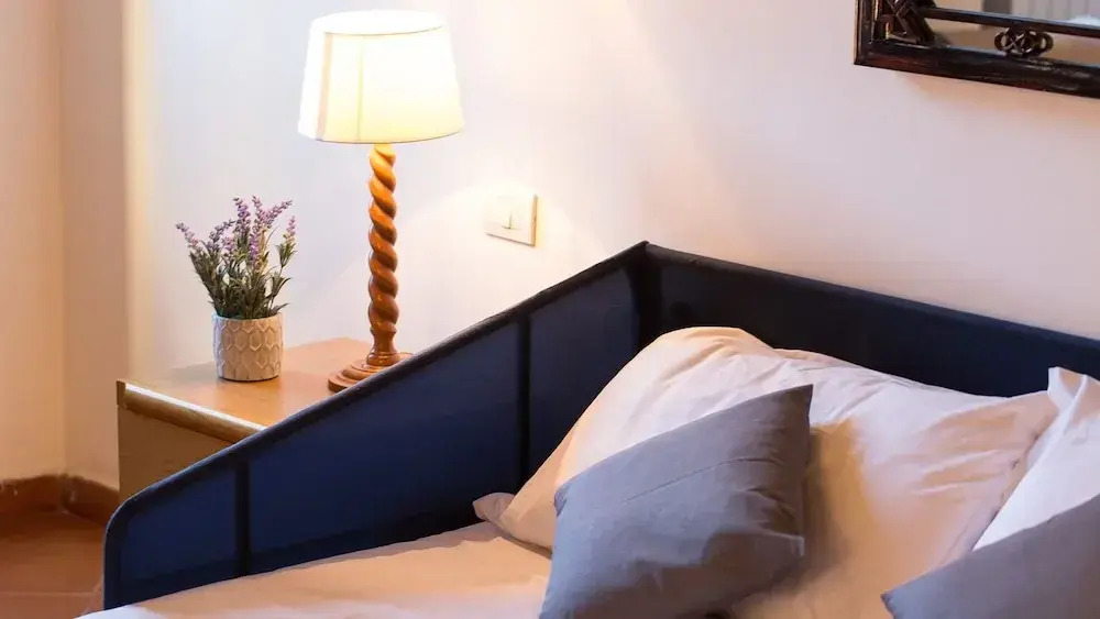 Rental in Rome Scala Studio