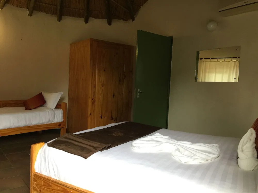 Kgogomodumo Lodge