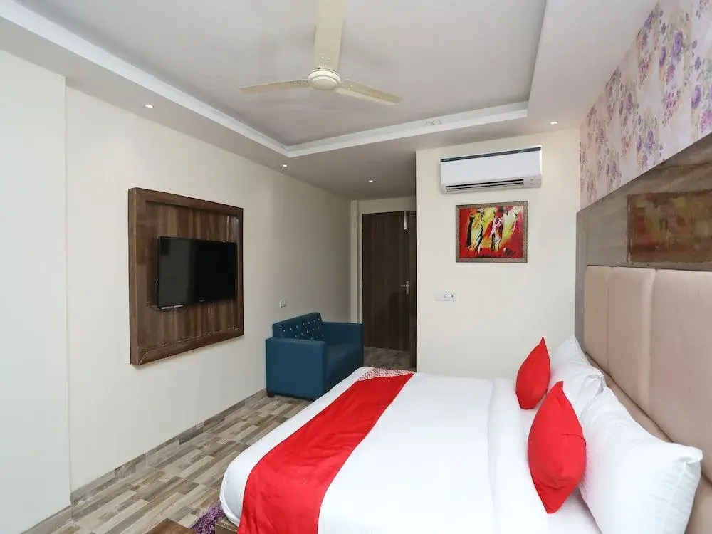 FabHotel Smart Suites