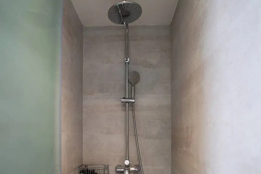 Stunning 1 bed W/sunny Terrace in Madrid Center