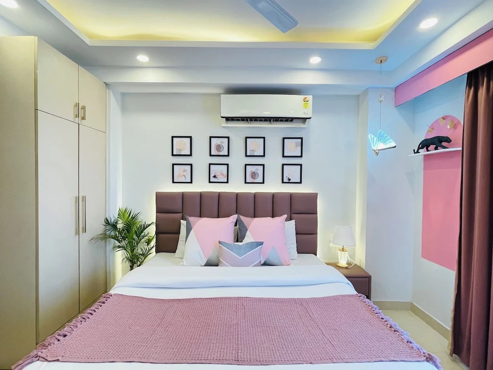 BedChambers Serviced Apartments, Sector 38
