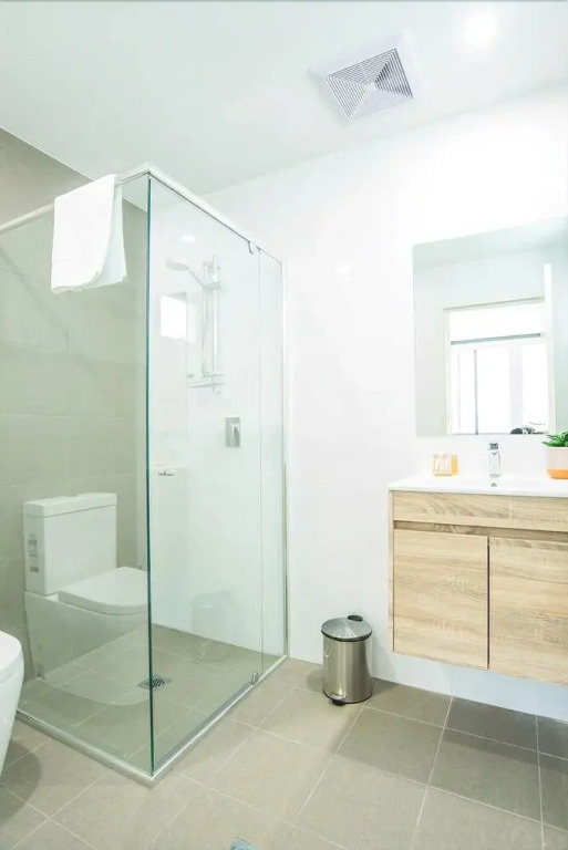 Modern And Chic Apartment Next To Parramatta Station