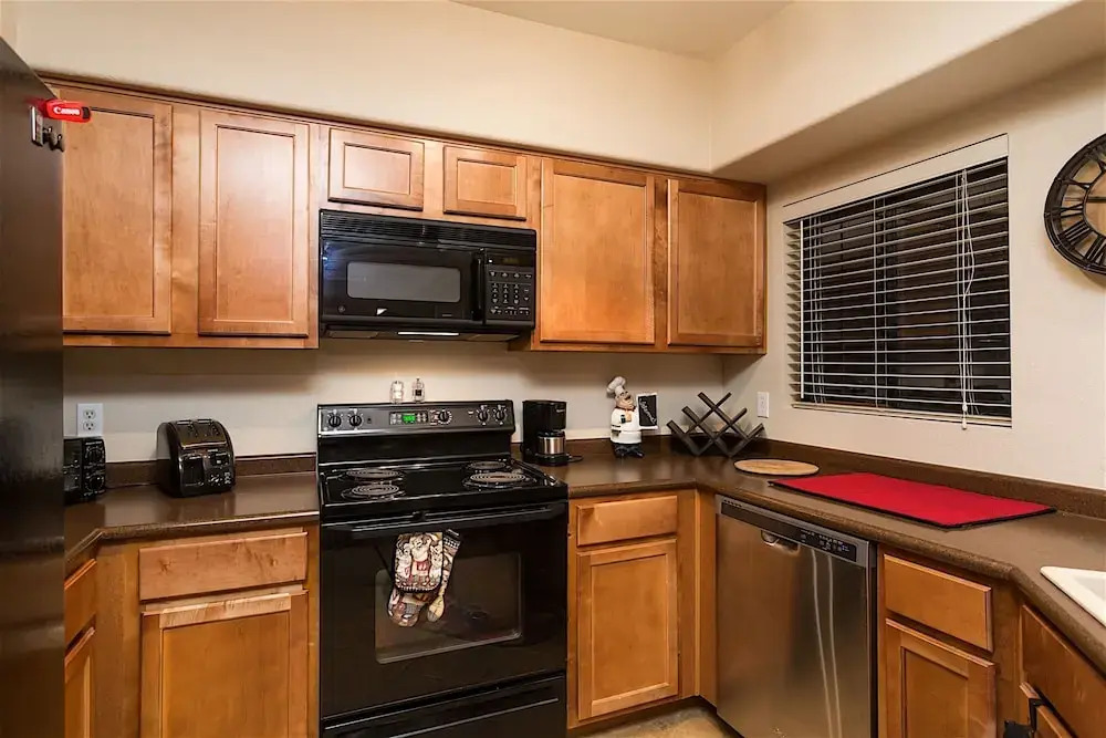 Restful 1 BR by Casago