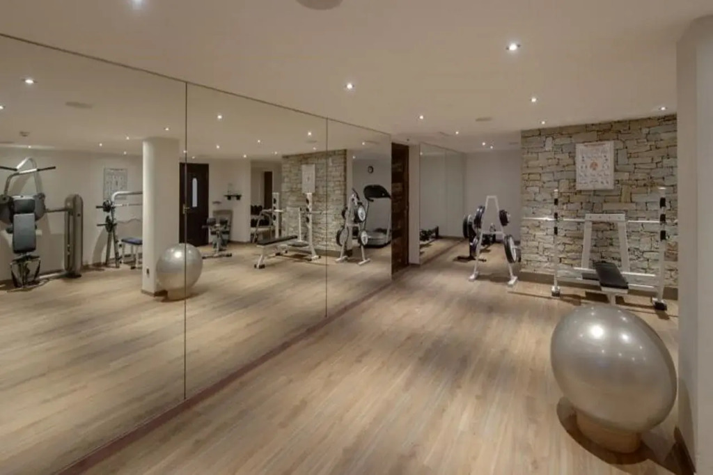 SCHLOSS Zermatt - CBD & Adaptogenic Spa and Sport Hotel