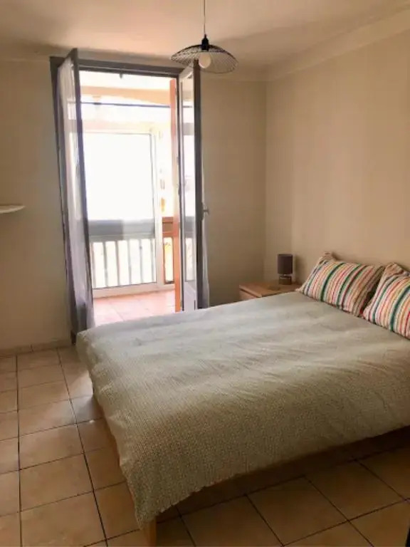 2 Bed Apartment Near the Coast & City Center