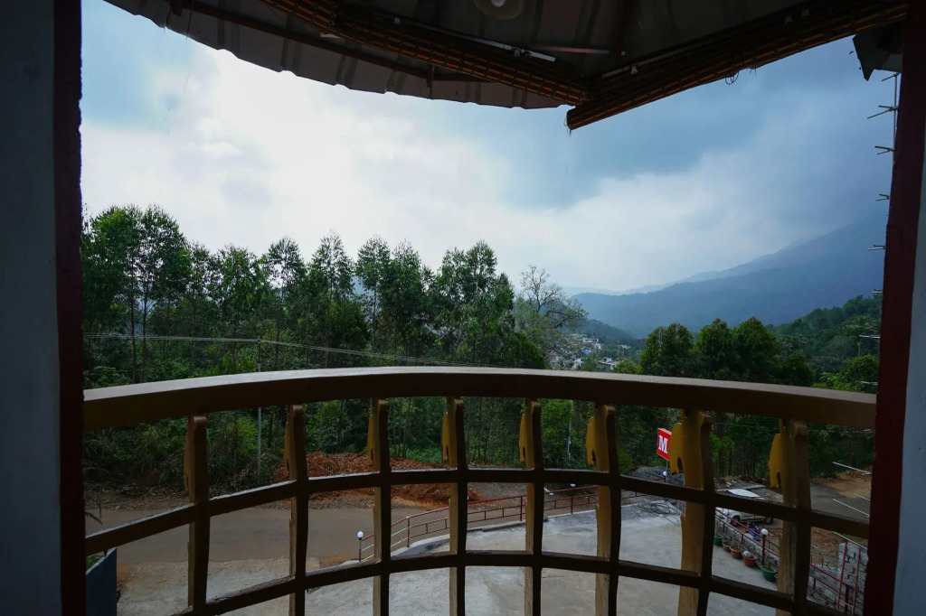 M S Holiday Resort By OYO Rooms
