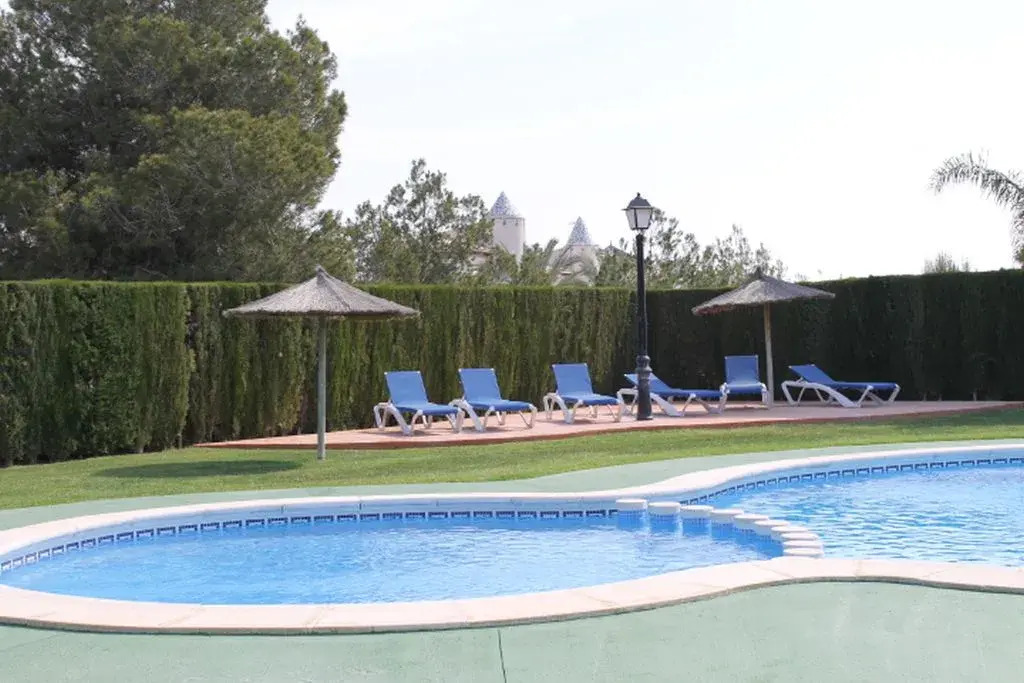 Playa Golf R5 1st flr apartment & comm pool P232