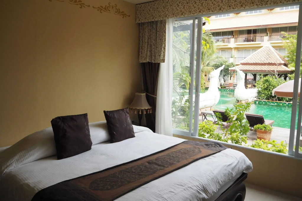 Villa Thongbura