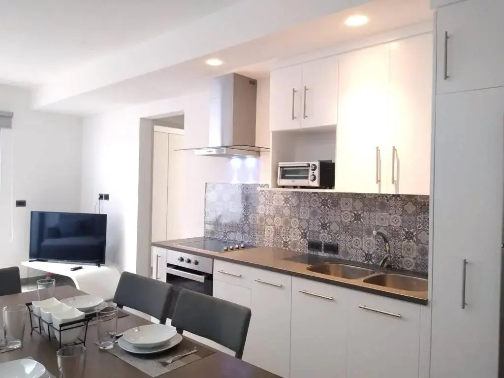 Private Roof w Plunge Pool, Brand New 2 Br Penthouse for 6 sleeps