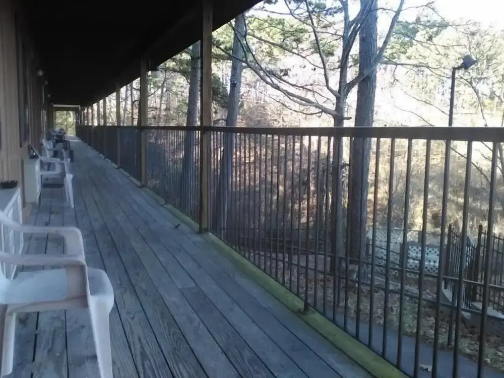 The Razorback Lodge