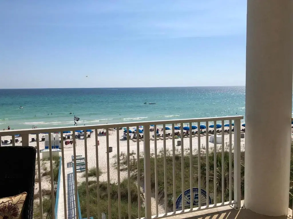 Barefoot Bliss - beachfront condo - sleeps 14