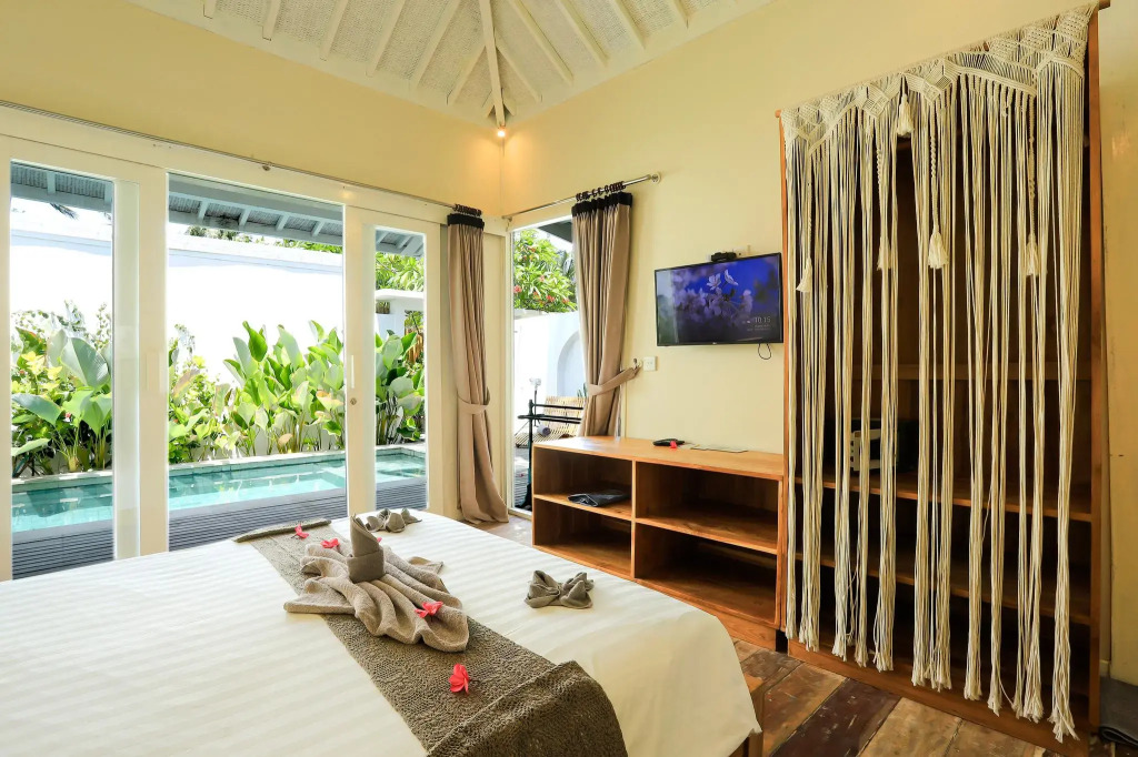 Villas Edenia - Luxe Villas with Private Pools