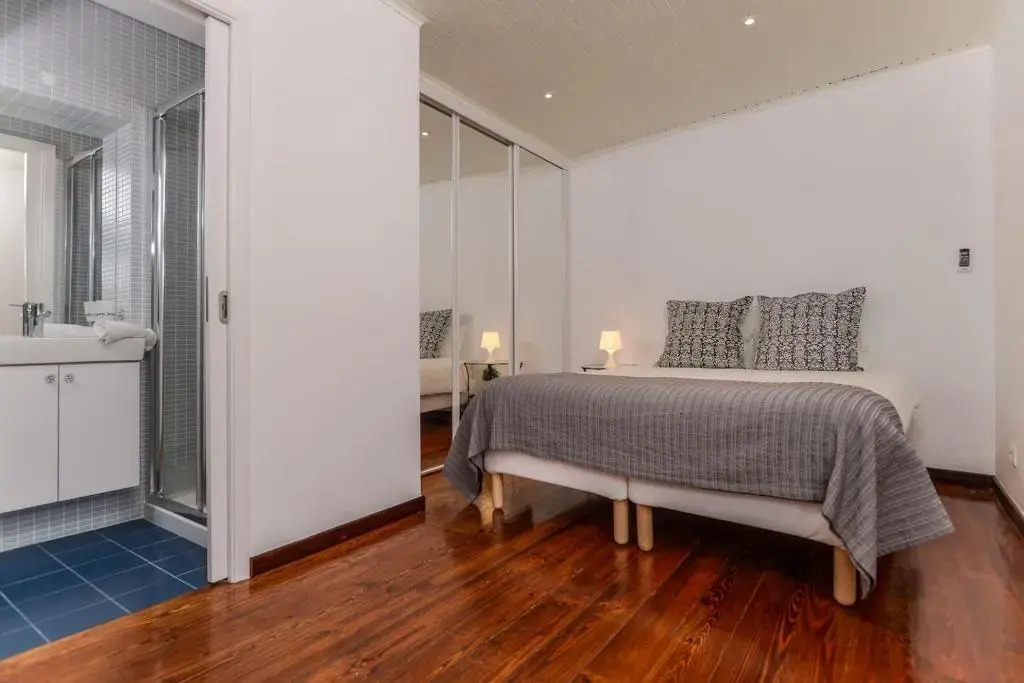 Seaside Family Townhouse - 100m from the sea!