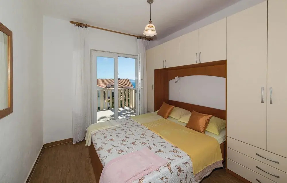 Awesome Home in Okrug Gornji With Wifi and 3 Bedrooms