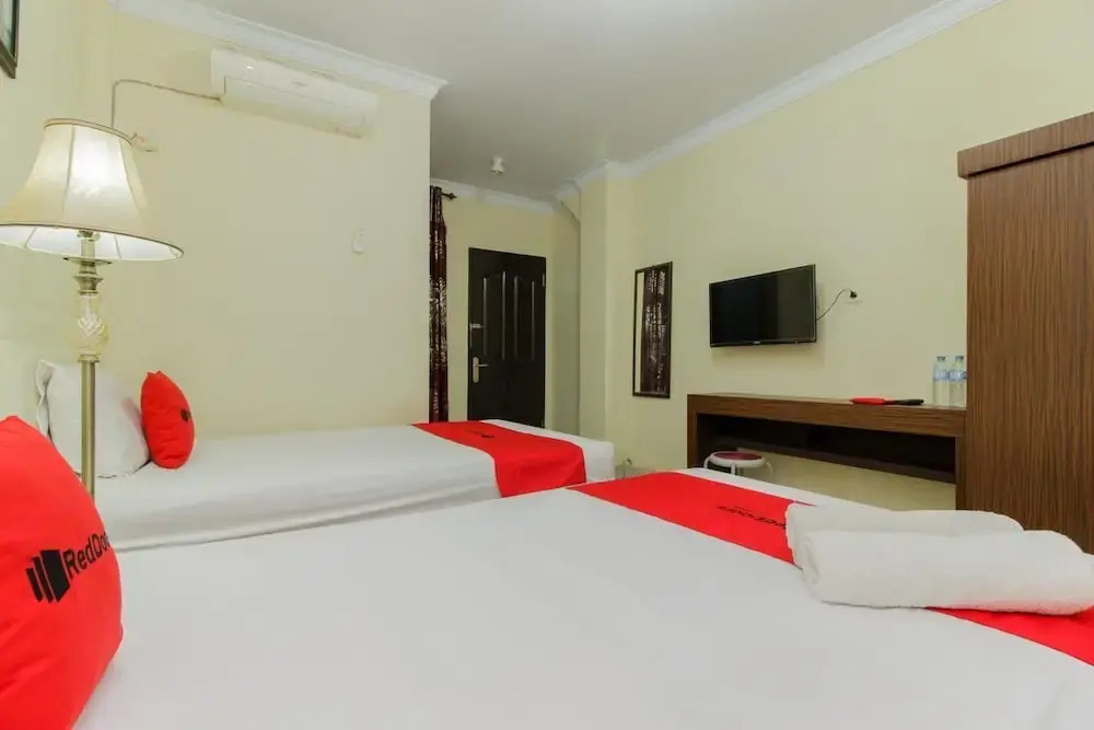 RedDoorz @ Malalayang 2 Manado