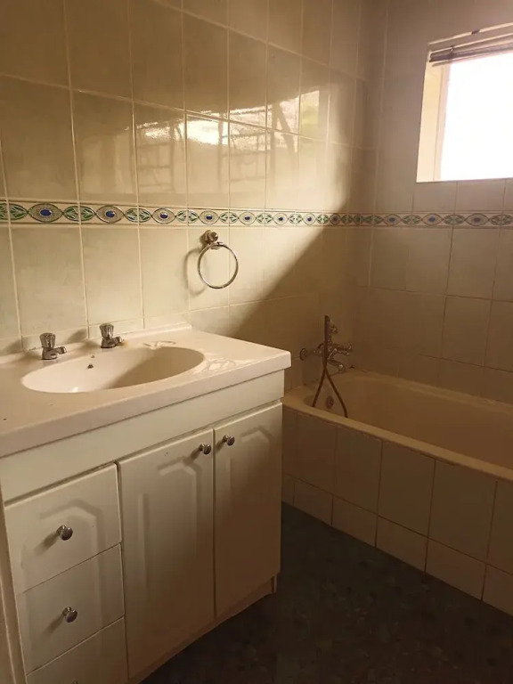 JM TOURS & SAFARIS GUEST House