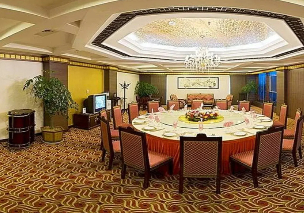 Dali Regent Hotel