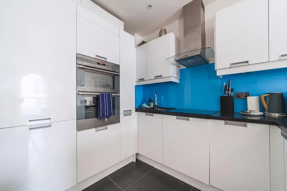 Rotherhithe Riverside Flat