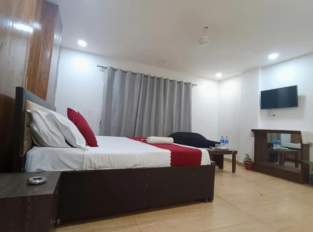 Mauryan Elite Hotel @ Devli Khanpur