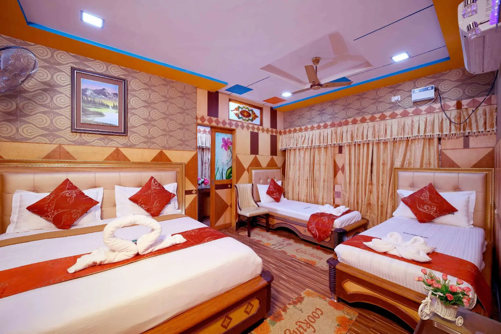 Hotel Shri Swarnas Palace - A Business Class Hotel