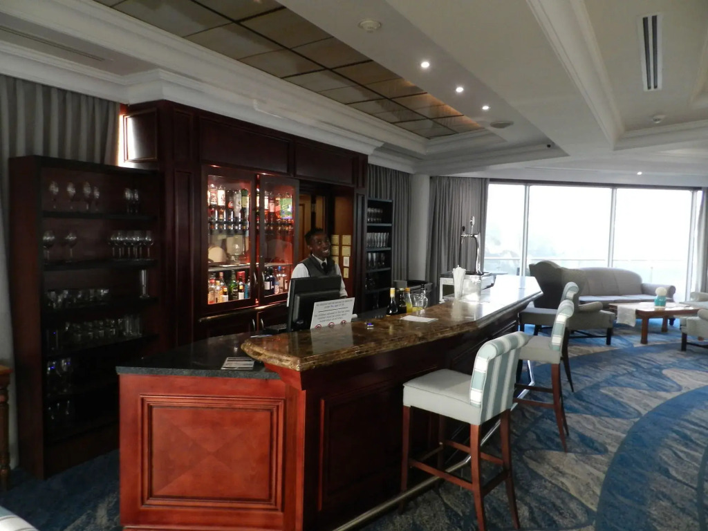 Pinnacle Point Beach & Golf - Penthouse & Villa