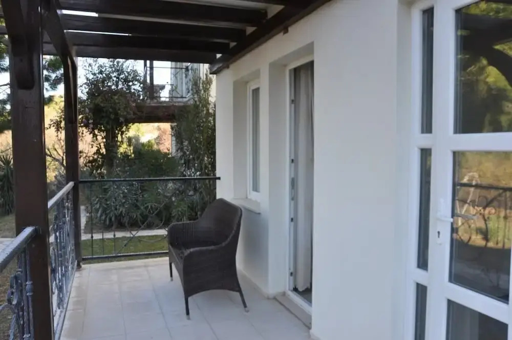 Begonvilla Apart F1 by Angel Rentals