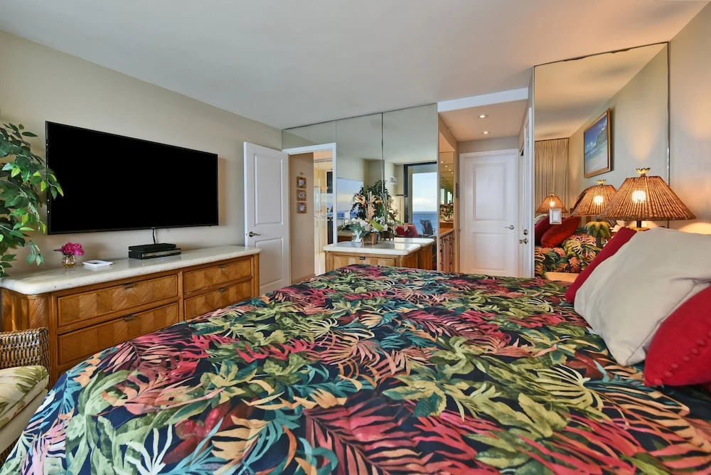 Mahana Resort #1205 1 Bedroom Condo by RedAwning