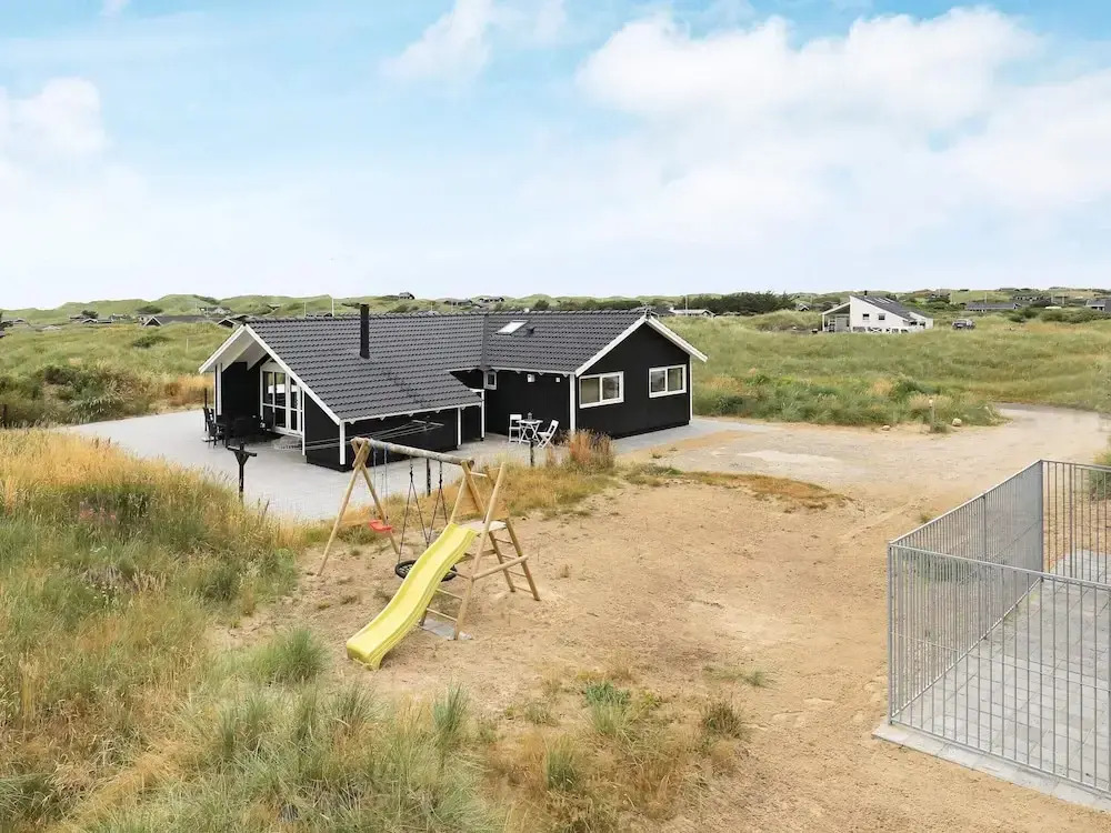 10 Person Holiday Home in Lokken-by Traum
