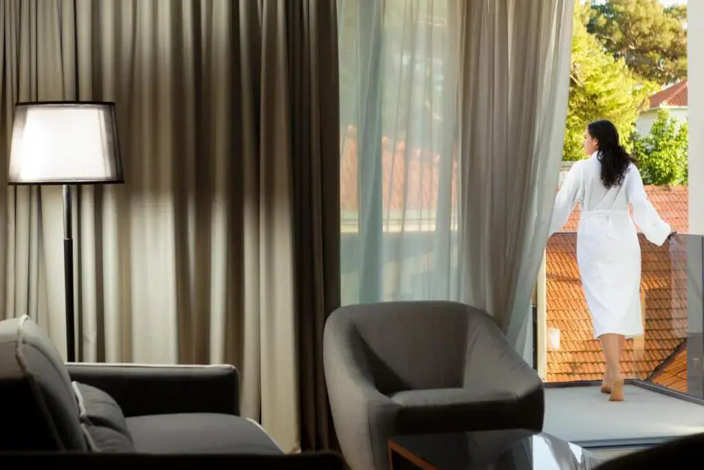 Residence by Vestibul Palace