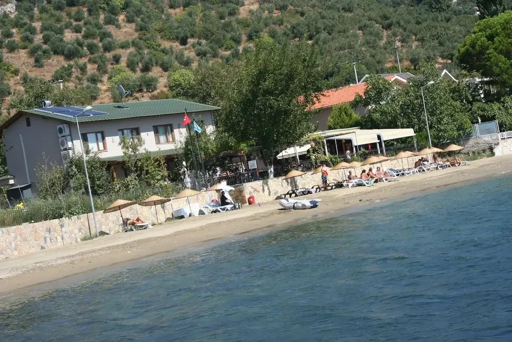 Yelkovan Ada Evi