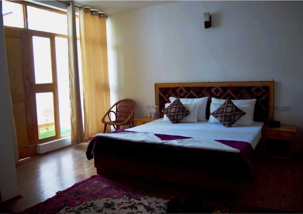 Hunder Resort