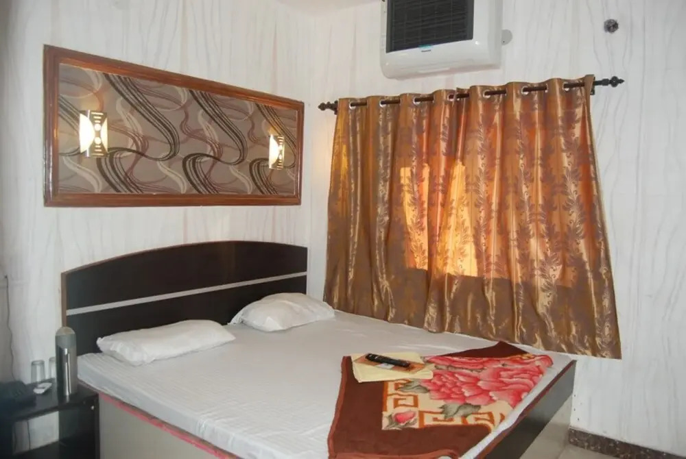 Goroomgo Sai City Inn Kalikapur Kolkata