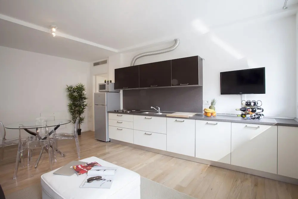 Erïk Langer S.Sofia Suites