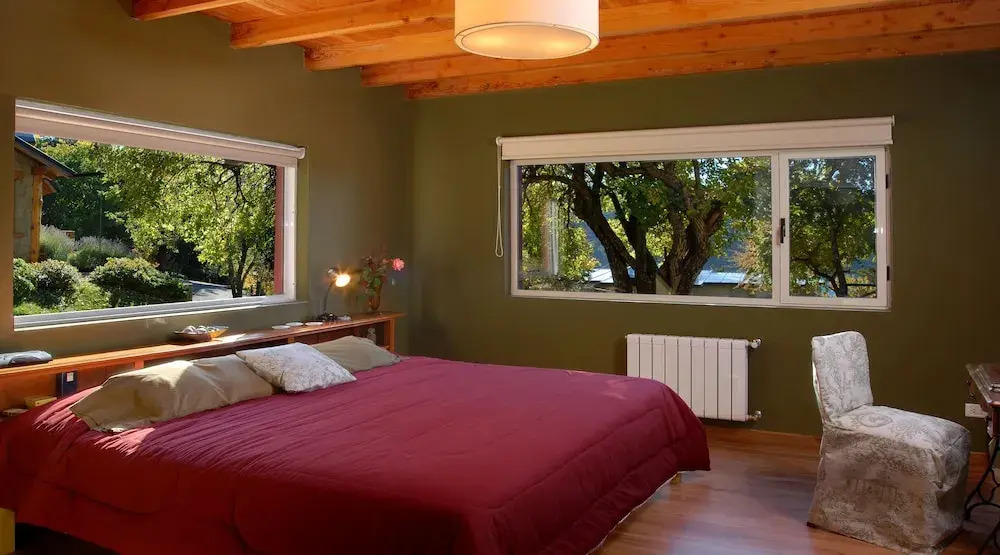 4Bed4.5Bath House Great Lake Views HV3