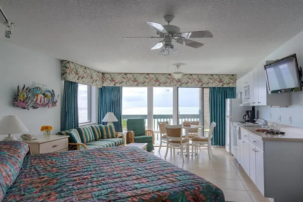 Reef Ocean Resort