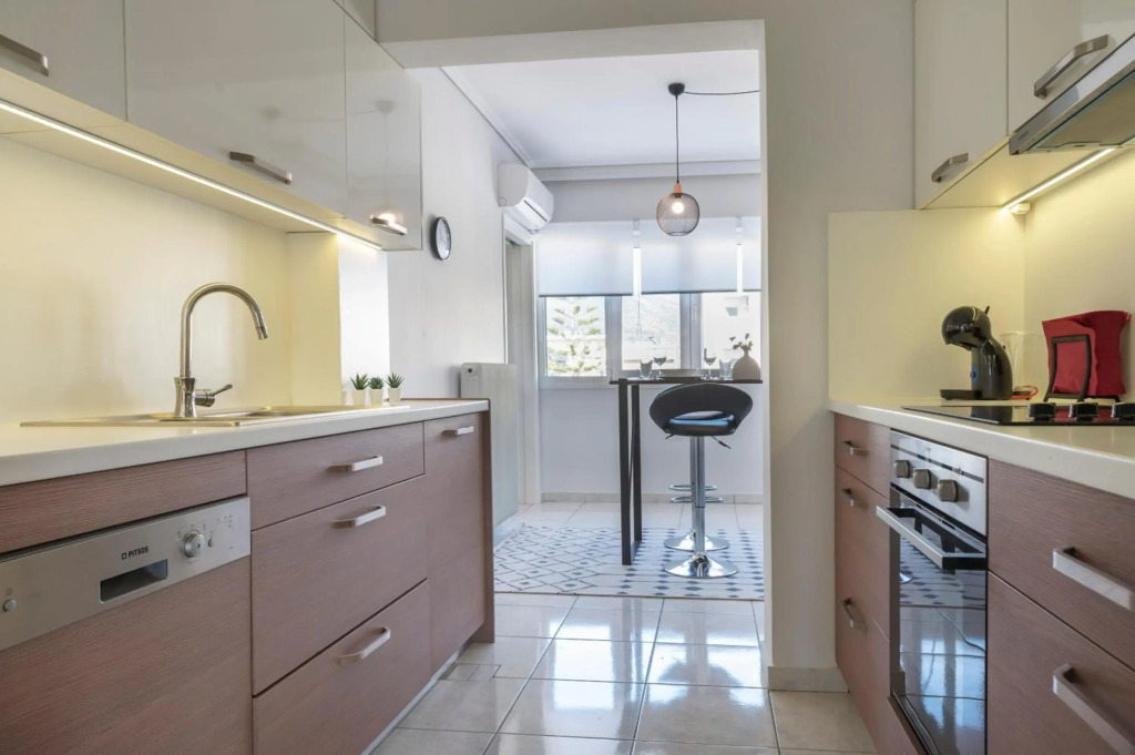 Bright 3 bd apt, Hellenikon Metr. Park , Glyfada