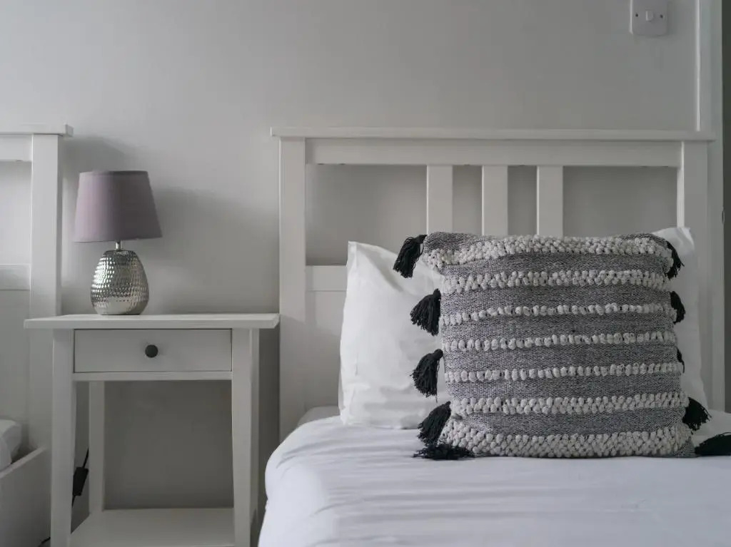 East House-Sleeps 5-Pet friendly-Garden-Parking