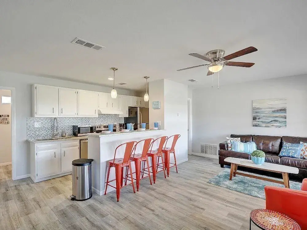 The Estate on Lake Travis - A 10 Acre Waterfront Escape for Groups