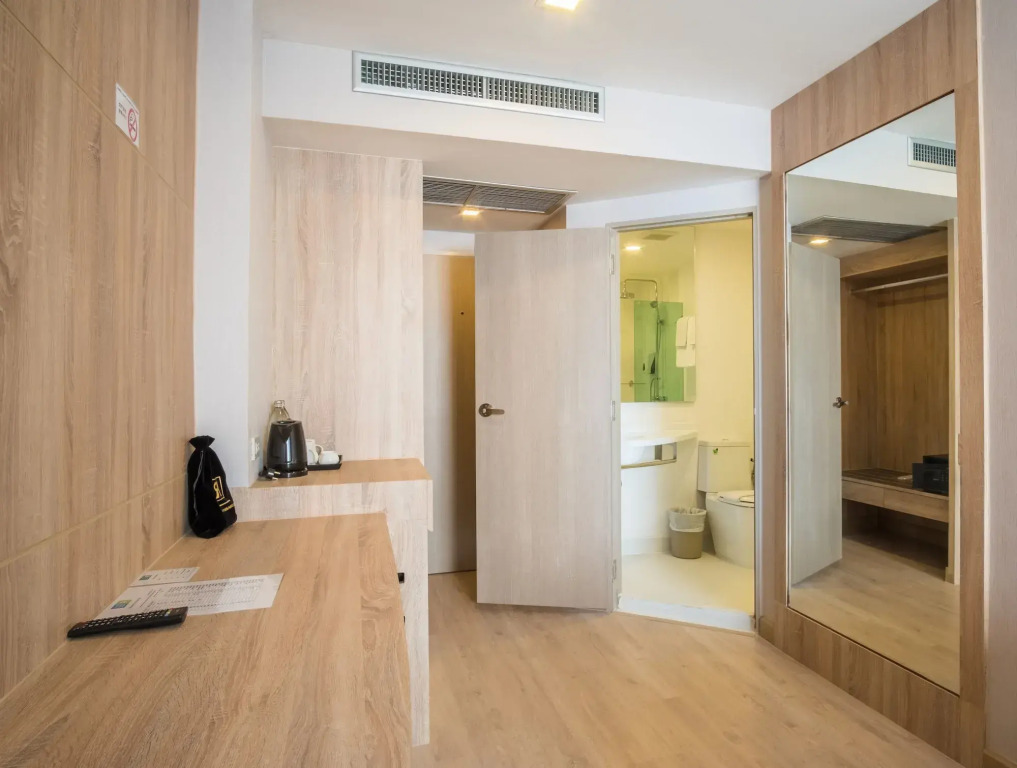 Rodina Beach Hotel