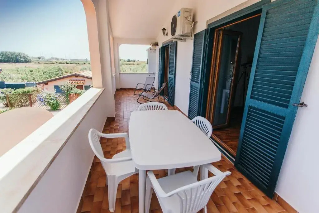 Domus Leonardo-Private Free Parking