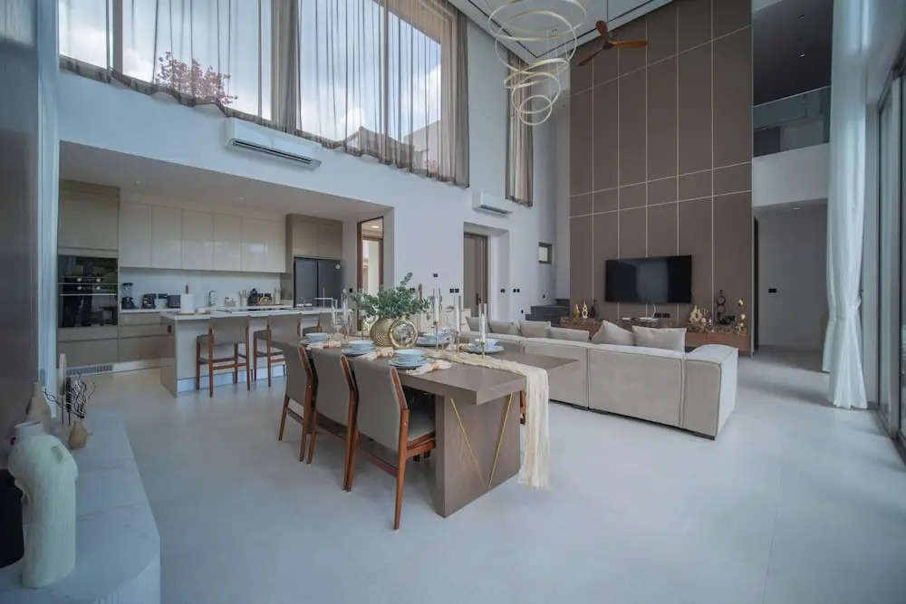 GRAND VIEW Residences Villa with Pool