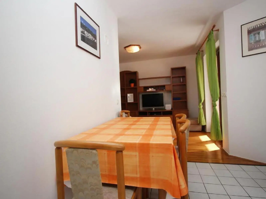 Sersic - Two Bedroom