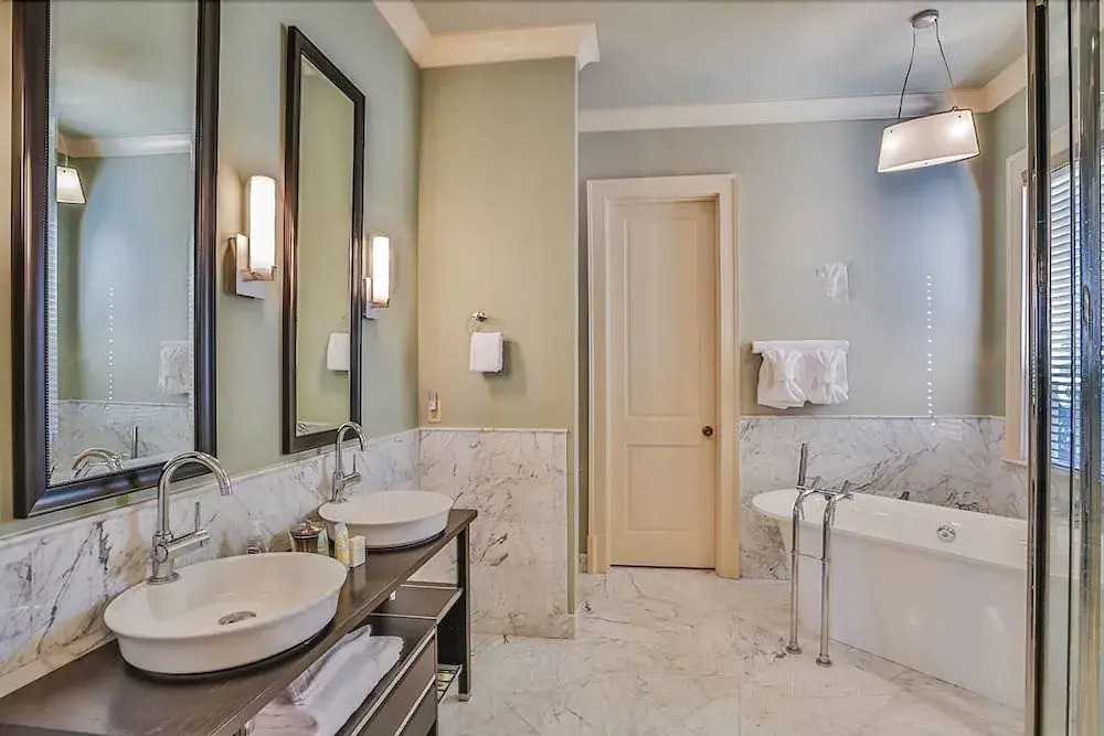 SUNSET AT MIRAMAR 5 Bedroom Holiday Home by Five Star Properties
