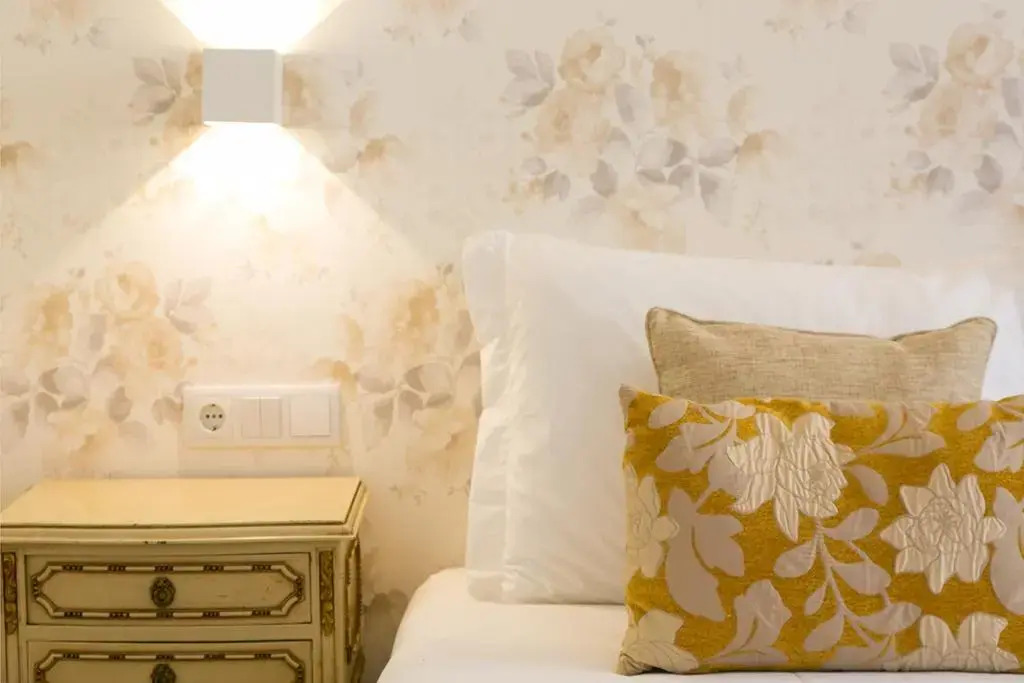 Suites Amália Guesthouse near Rossio Square