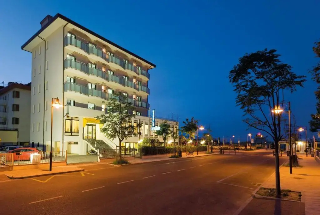Little Hotel