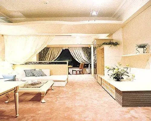 3 Night Surf Plaza - Qingdao
