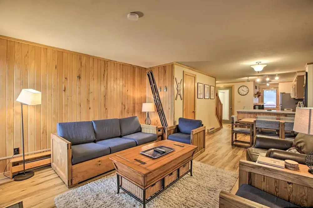 Slopeside Snowshoe Condo - Walk to Ski Lifts!