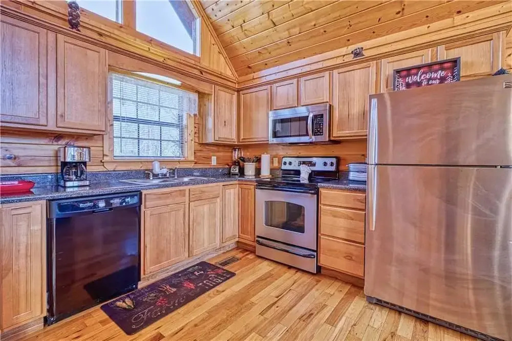 Kissing Retreat - Two Bedroom Cabin