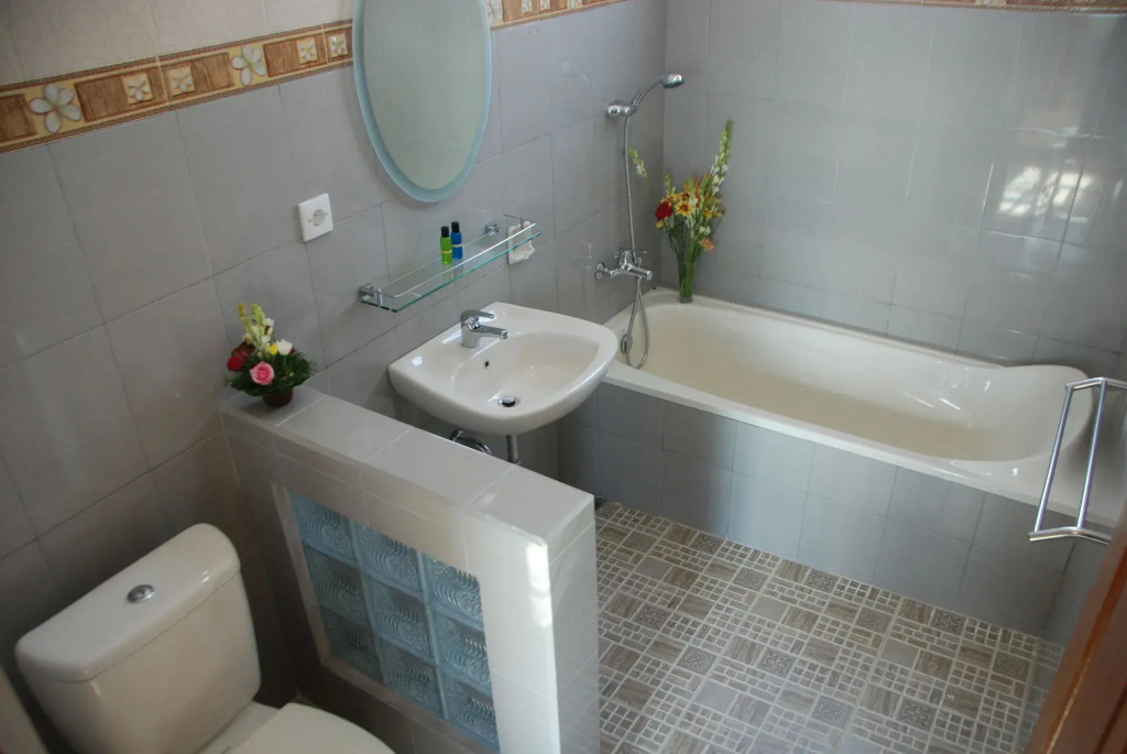 Warji House 2 Bisma