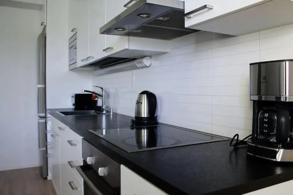 Modern apartment with Sauna, near Transit Hub/Dixi